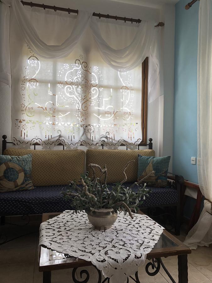 Thalassa Hotel Amoliani Bagian luar foto