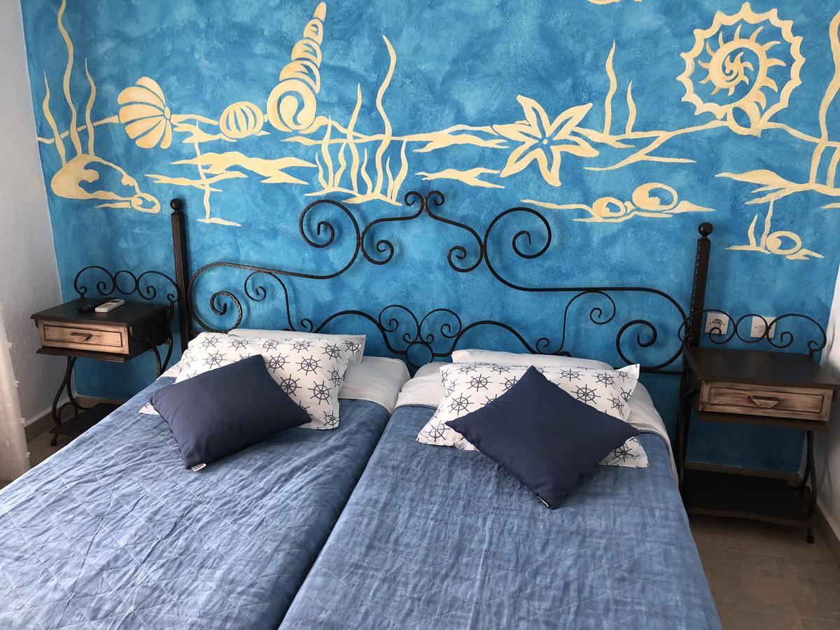 Thalassa Hotel Amoliani Bagian luar foto